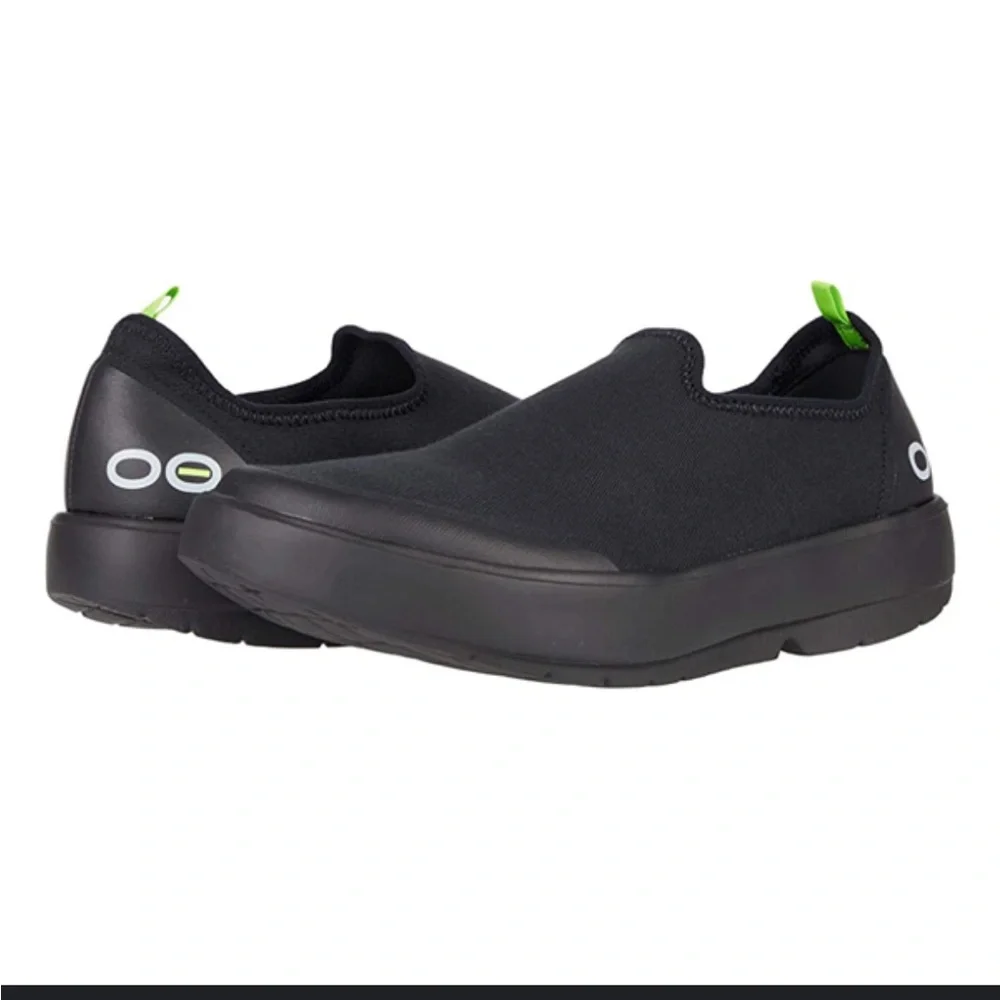 NWT OOFOS 00MG Eezee Black Canvas Recovery Shoes - Size 6.5